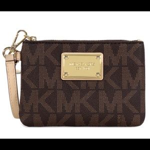 Michael Kors Jet Set Wristlet Brown